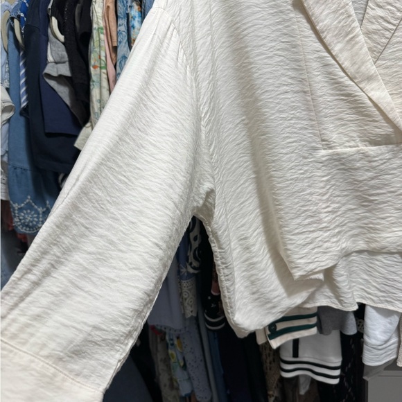 Anthropologie Cream Textured Blouse - Picture 4 of 5